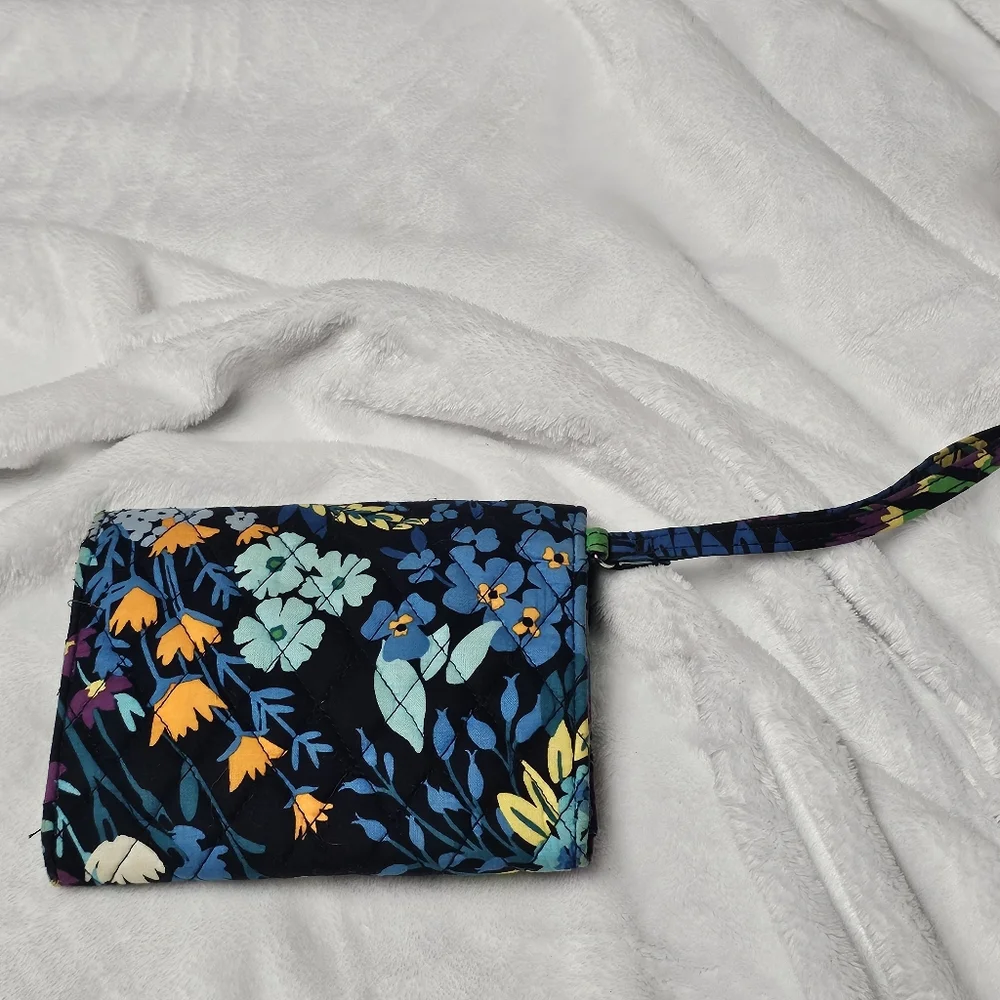 Vera Bradley Spring 2013 Midnight Blues Your Turn Smartphone Wristlet
